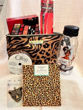 Jessica Simpson Leopard Print Makeup Bag, Animal Print Makeup Bundle
